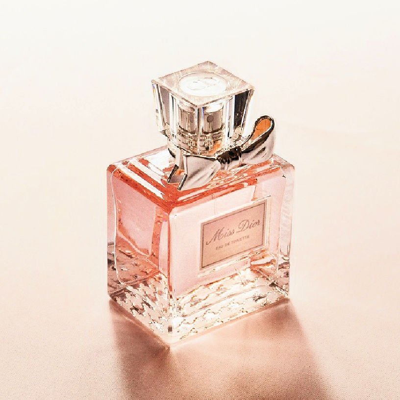 Black Friday 2023 best fragrance perfume & aftershave sales and offers UK