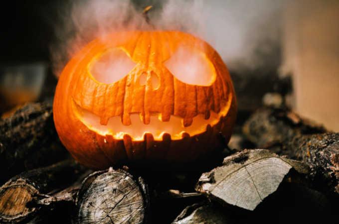 halloween decorations jack o lantern scary carved pumpkin