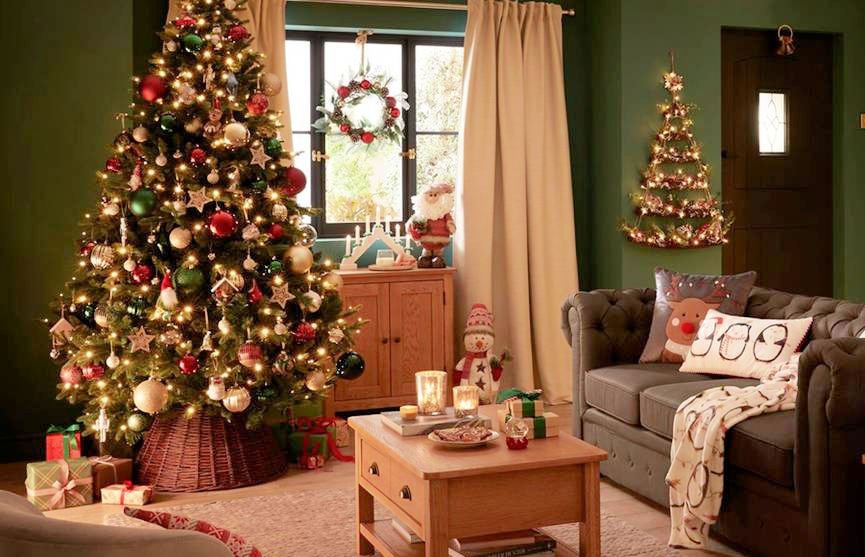 Homebase Christmas Spirit traditional decorating trend 2023
