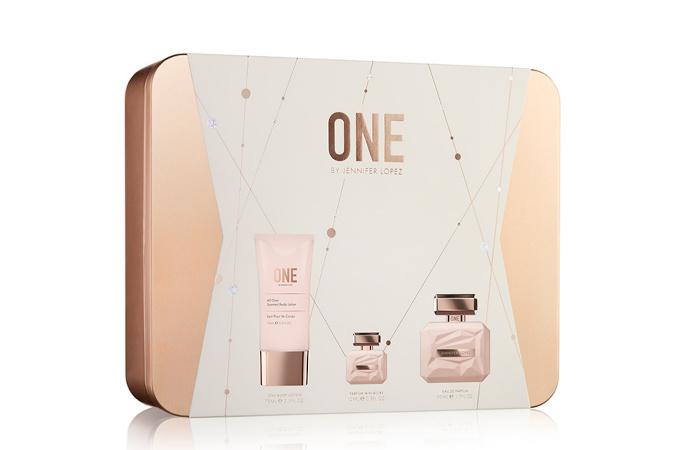 Jennifer Lopez ONE gift set 2022