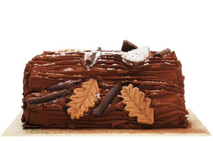 Marks and Spencer yule log cake