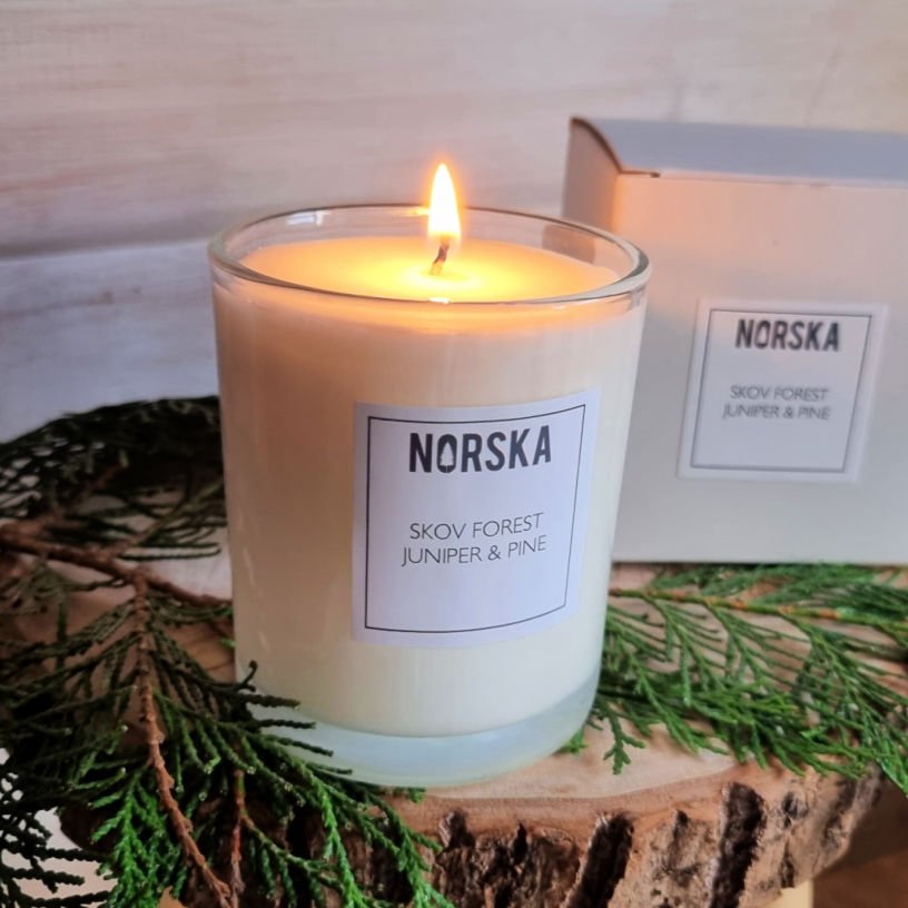 Juniper & pine candle from Hyggestyle