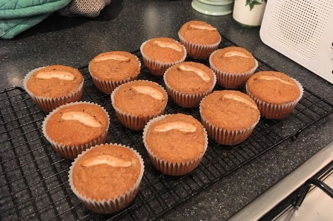 Pear and gingerbread oatbran muffins recipe by Penny Golightly