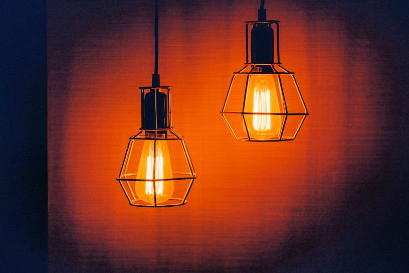 replacement-basis challenge LED lightbulbs