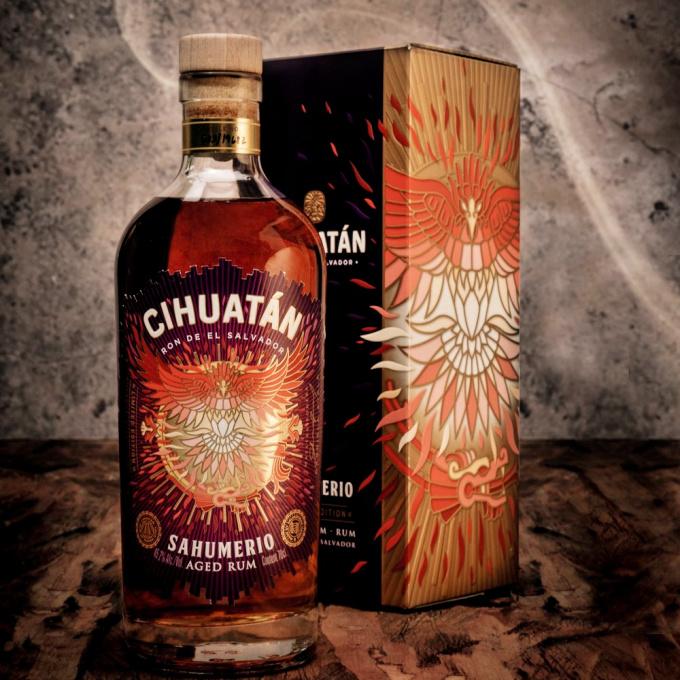 SAHUMERIO aged rum