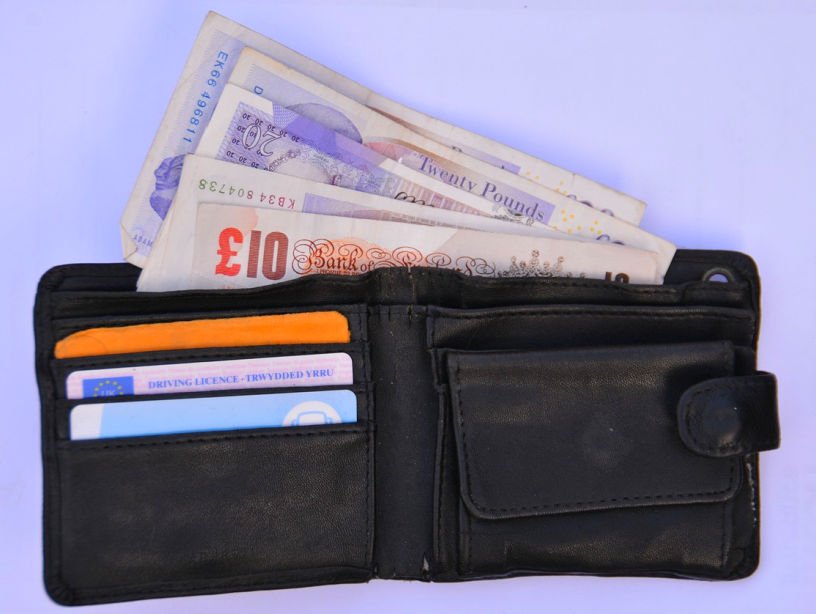 UK wallet British banknotes